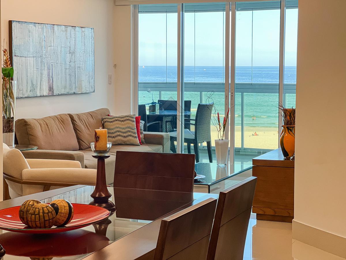 Apartamento 3 Quartos de Frente Praia do Forte