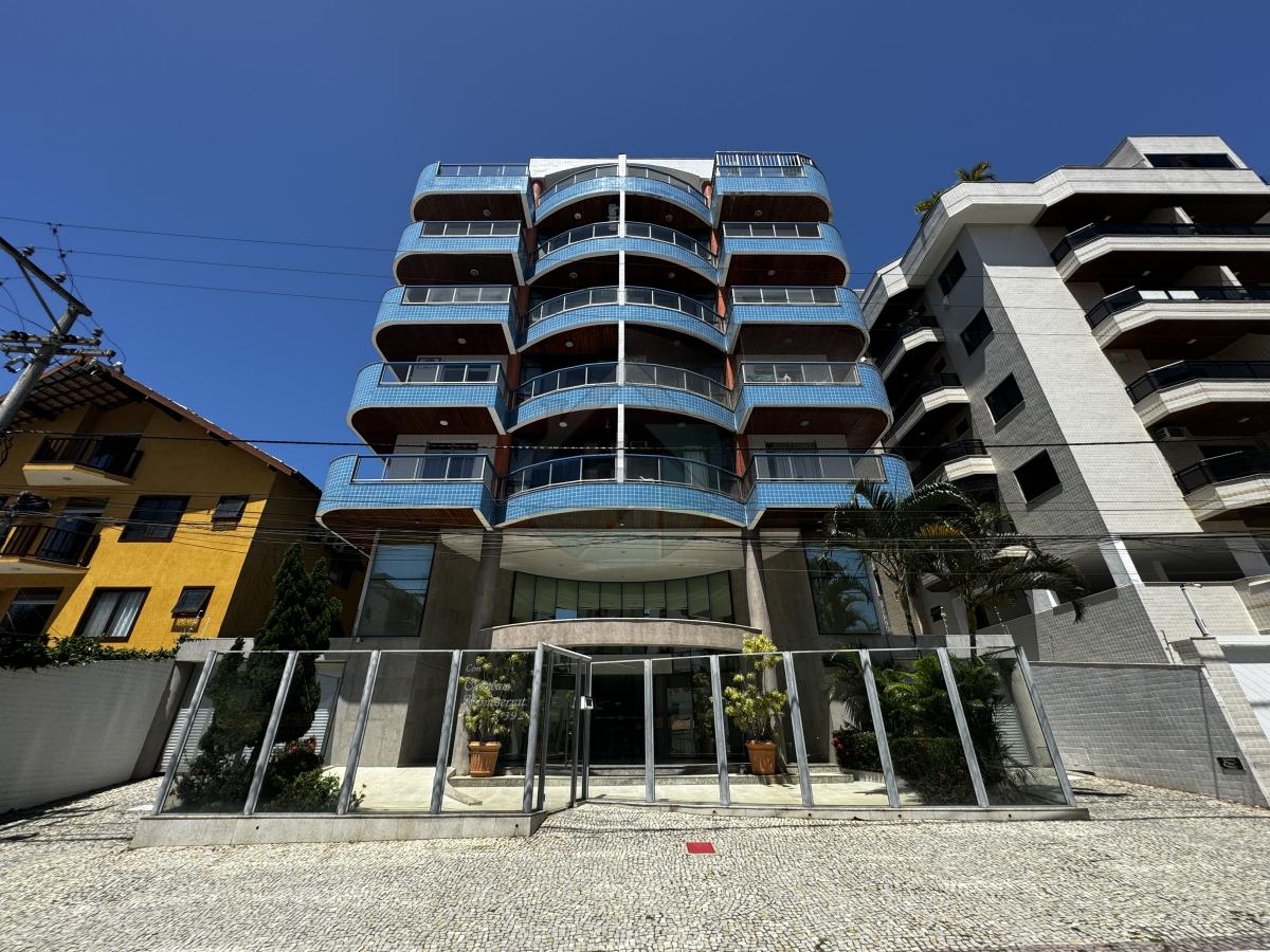 Apartamento com 3 quartos - Algodoal - Cabo Frio