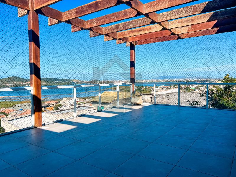 Casa com 3 quartos - Vinhateiro - São Pedro da Aldeia